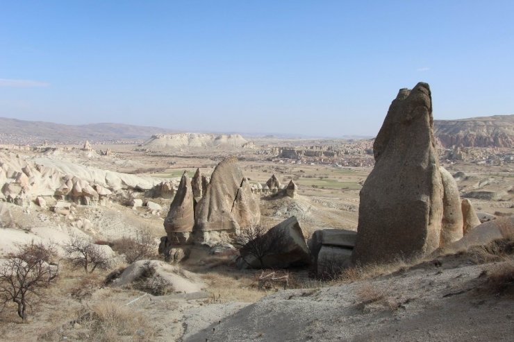 Kapadokya’da peribacaları yıkılıyor