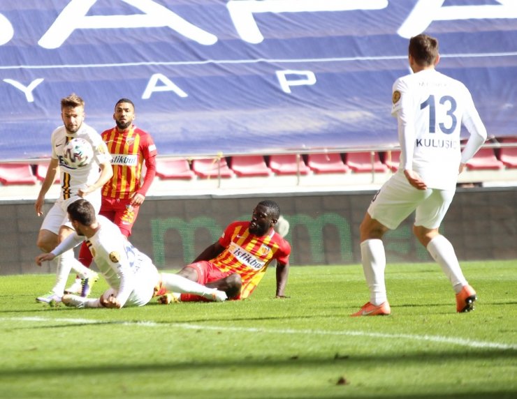 Süper Lig: Kayserispor: 0 - MKE Ankaragücü: 0 (Maç Sonucu)