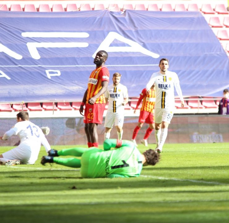 Süper Lig: Kayserispor: 0 - MKE Ankaragücü: 0 (Maç Sonucu)