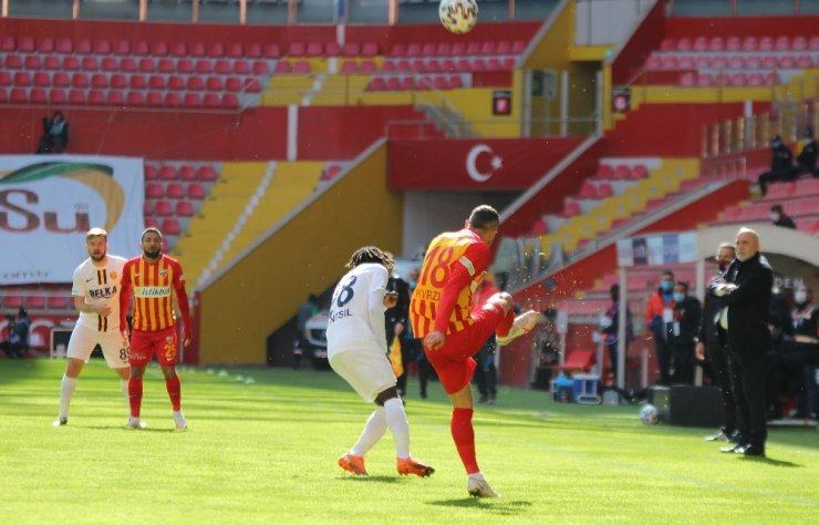 Süper Lig: Kayserispor: 0 - Ankaragücü: 0 (Maç devam ediyor)