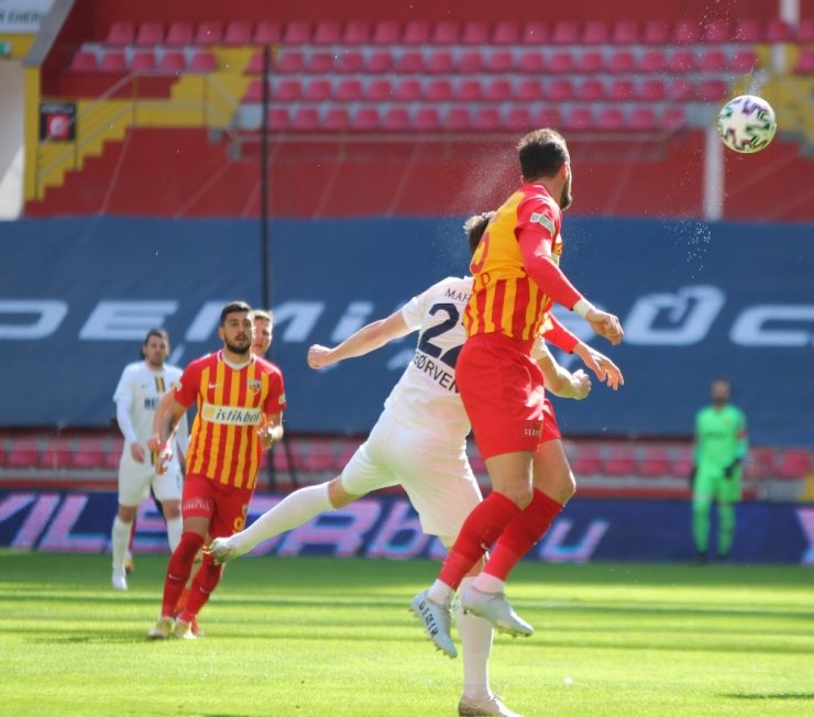 Süper Lig: Kayserispor: 0 - Ankaragücü: 0 (Maç devam ediyor)