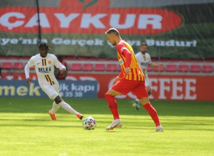 Süper Lig: Kayserispor: 0 - Ankaragücü: 0 (Maç devam ediyor)