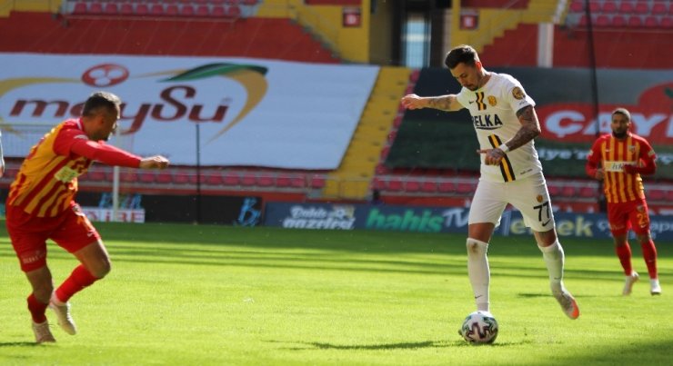 Süper Lig: Kayserispor: 0 - MKE Ankaragücü: 0 (İlk yarı)