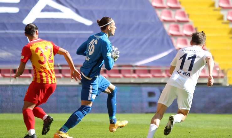 Süper Lig: Kayserispor: 0 - MKE Ankaragücü: 0 (İlk yarı)