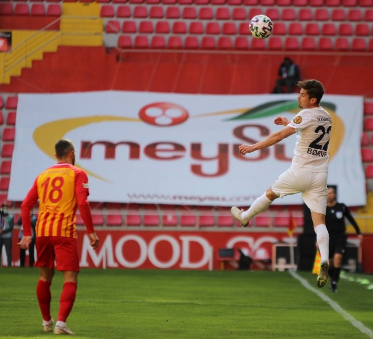 Süper Lig: Kayserispor: 0 - MKE Ankaragücü: 0 (İlk yarı)