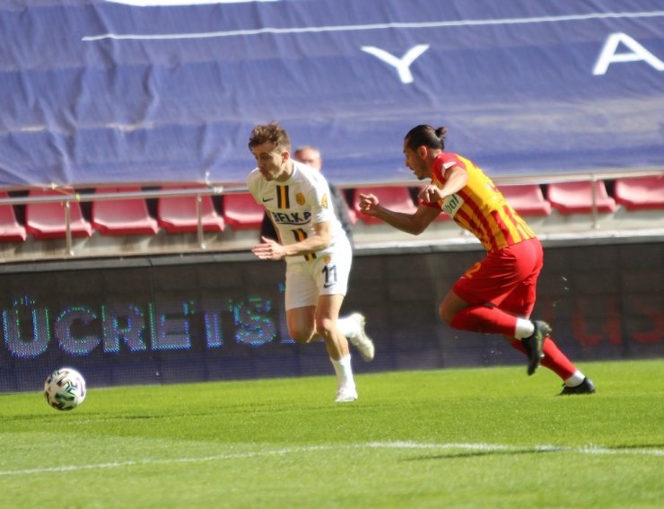 Süper Lig: Kayserispor: 0 - MKE Ankaragücü: 0 (İlk yarı)