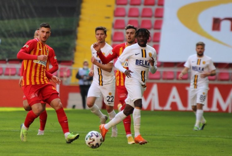 Süper Lig: Kayserispor: 0 - MKE Ankaragücü: 0 (İlk yarı)