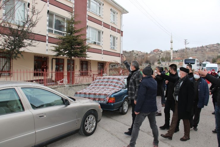 Mamak Belediyesi’nden iki mahallede hizmet seferberliği