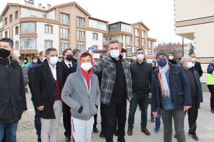 Mamak Belediyesi’nden iki mahallede hizmet seferberliği