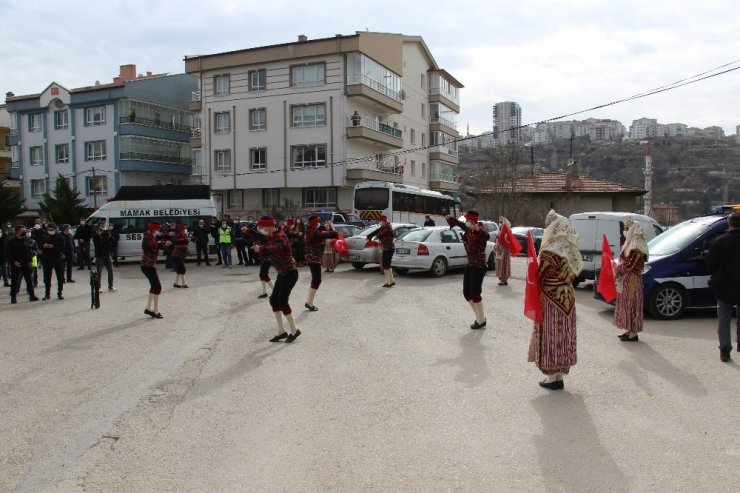 Mamak Belediyesi’nden iki mahallede hizmet seferberliği