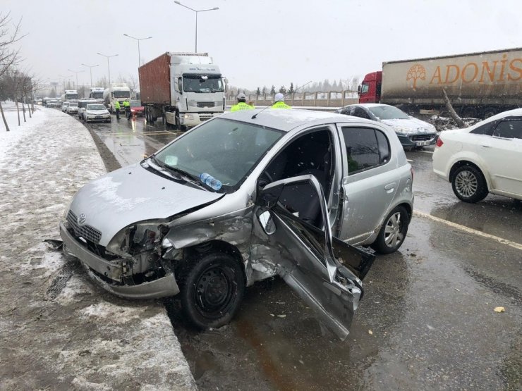 Eskişehir yeniden beyaz örtü altında