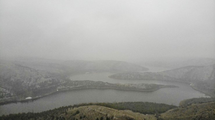 Ankara’da kar yağışı ve sis havadan görüntülendi