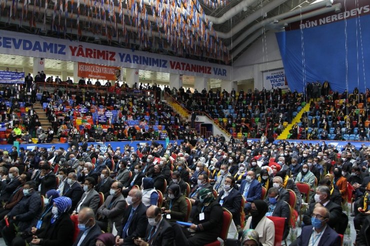 Binali Yıldırım: "Bölücü terör örgütünün ne mal olduğunu 40 yıldır biliyoruz"