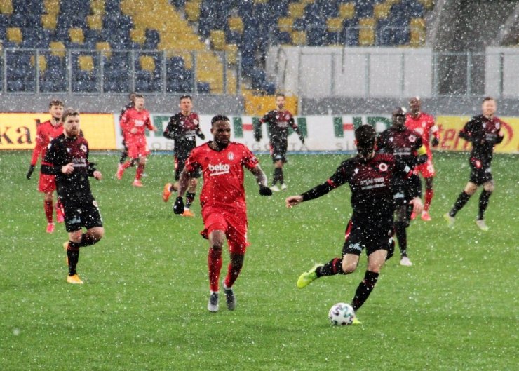 Süper Lig: Gençlerbirliği: 0 - Beşiktaş JK: 3 (Maç sonucu)