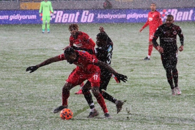 Süper Lig: Gençlerbirliği: 0 - Beşiktaş JK: 3 (Maç sonucu)