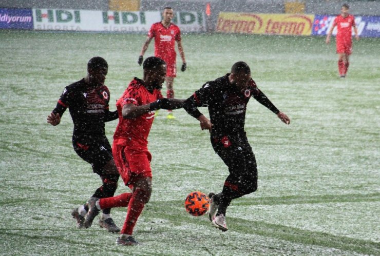 Süper Lig: Gençlerbirliği: 0 - Beşiktaş JK: 3 (Maç sonucu)