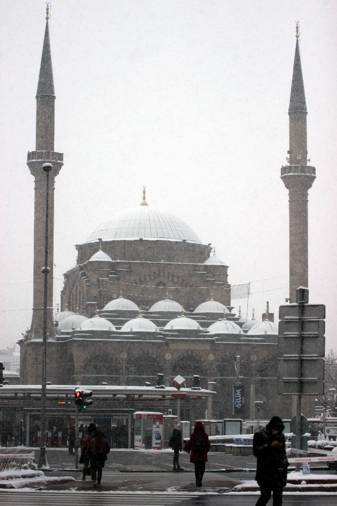 Kayseri’de beyaz şölen