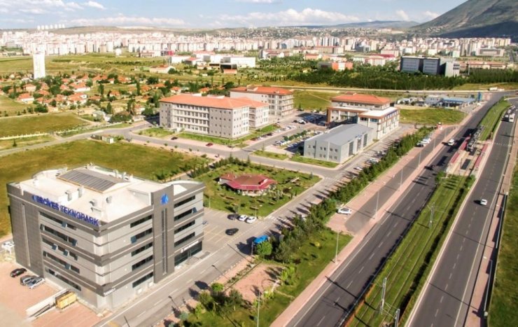 Erciyes Teknopark pandemide de hiz kesmedi