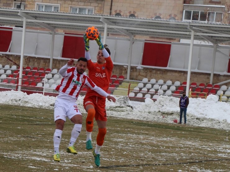 3. Lig 1. Grup: Nevşehir Belediyespor:1 - Ofspor: 2