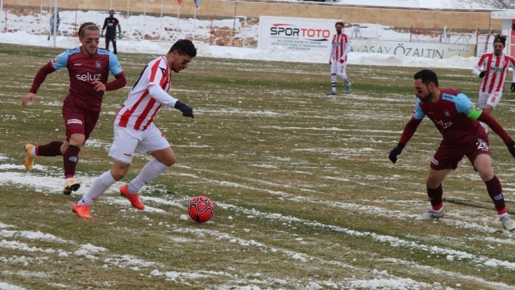 3. Lig 1. Grup: Nevşehir Belediyespor:1 - Ofspor: 2