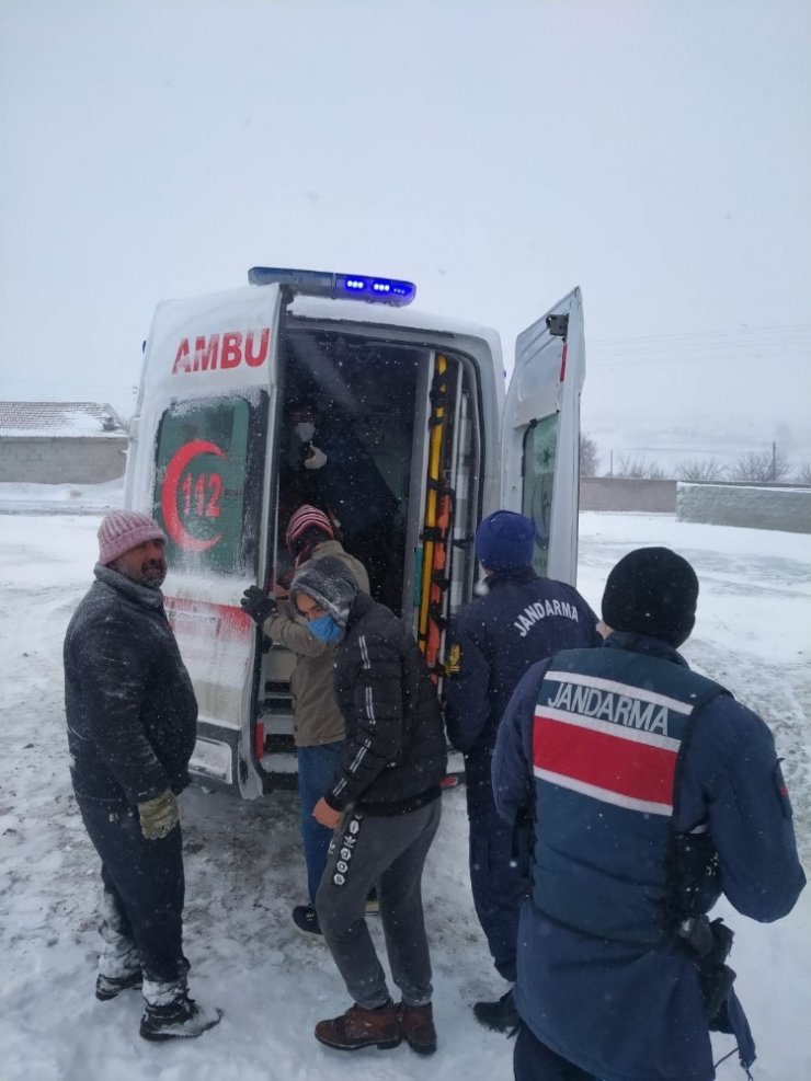 Aksaray’da jandarmadan hayat kurtaran müdahale