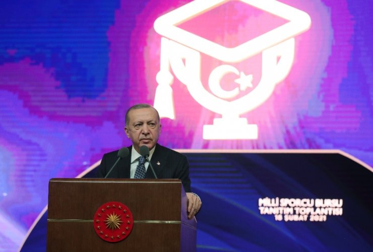 Cumhurbaşkanı Erdoğan, Milli Sporcu Burs Programı’nı tanıttı