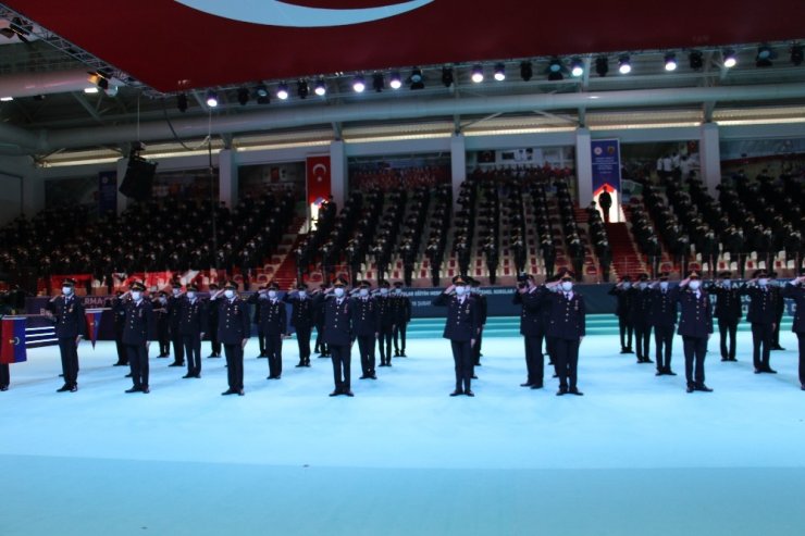 İçişleri Bakanı Soylu: “Bu üniformaların, bu mekanların, üzerimize aldığımız sorumlulukların bizim için manevi anlamları vardır”