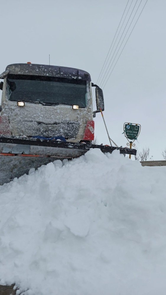 Kayseri’de 75 mahalle yolu daha ulaşıma açıldı