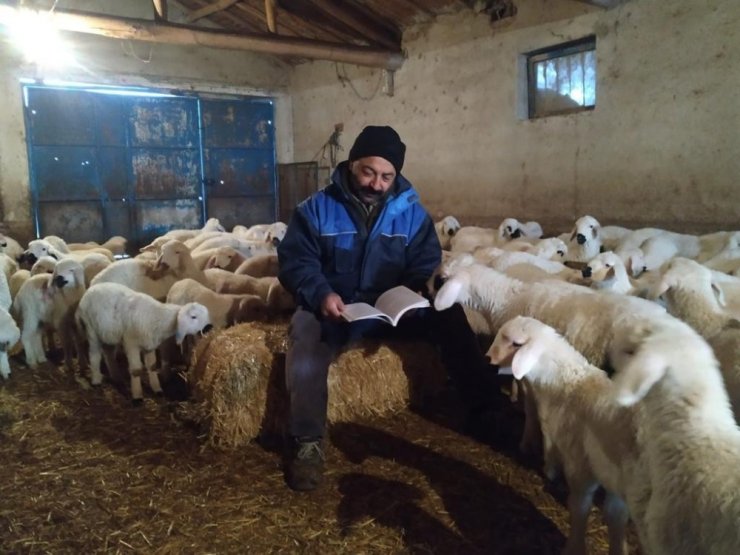 Aksaray’da 1 saat içinde on binlerce kitap okundu