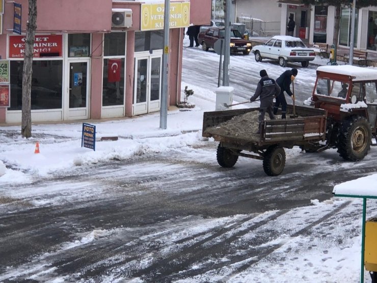 Hüyük’te kar seferberliği