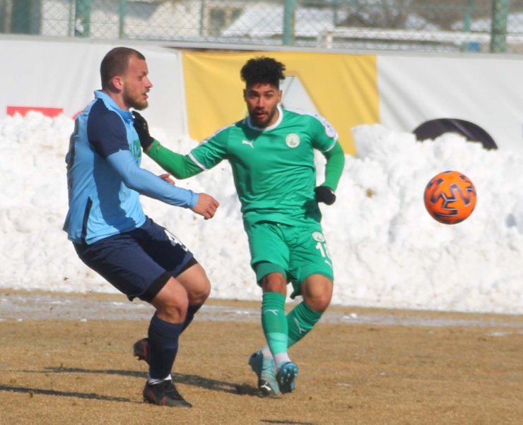 2. Lig Kırmızı Grup: Sivas Belediyespor: 2 - Pazarspor: 0