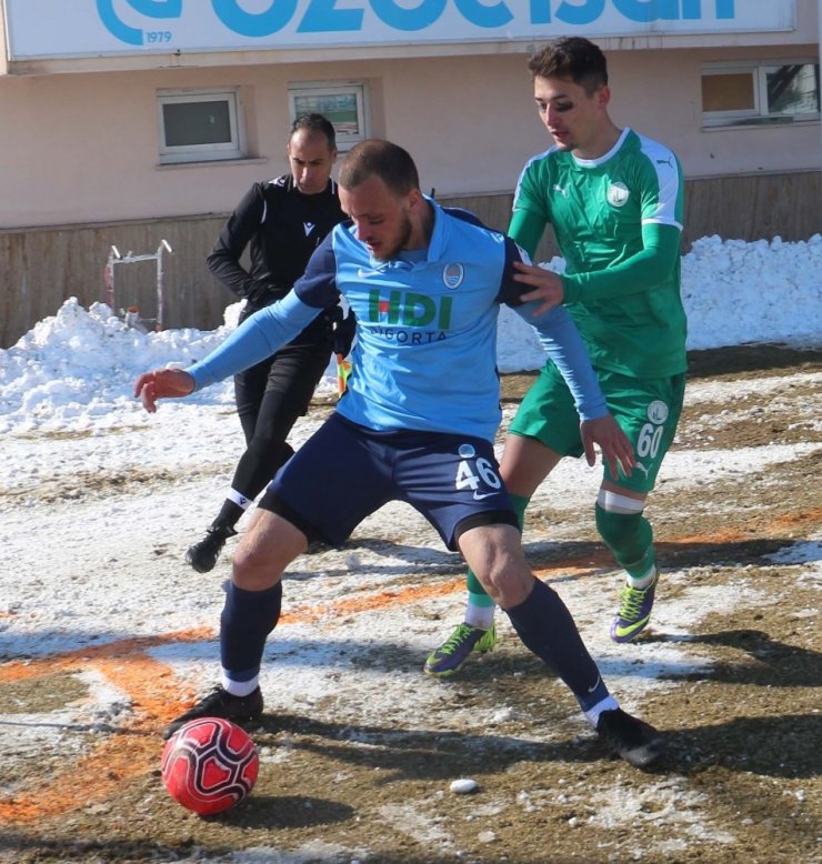 2. Lig Kırmızı Grup: Sivas Belediyespor: 2 - Pazarspor: 0