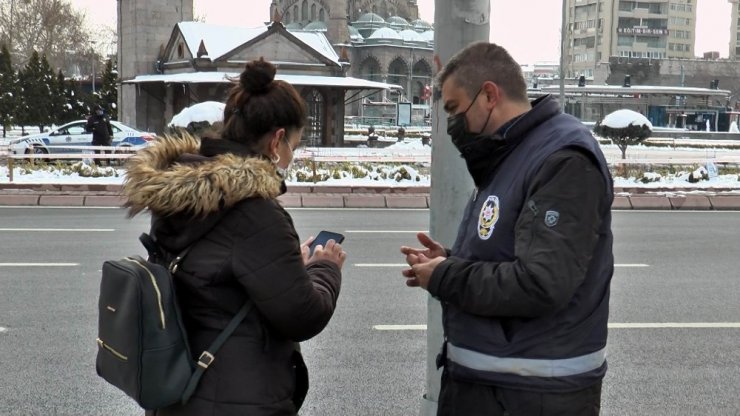 Sokağa çıkma kısıtlamasında denetimler aralıksız devam ediyor