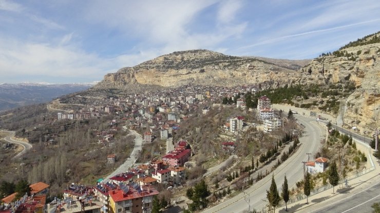 Karaman’ın Ermenek ilçesi ile 26 köy karantinaya alındı