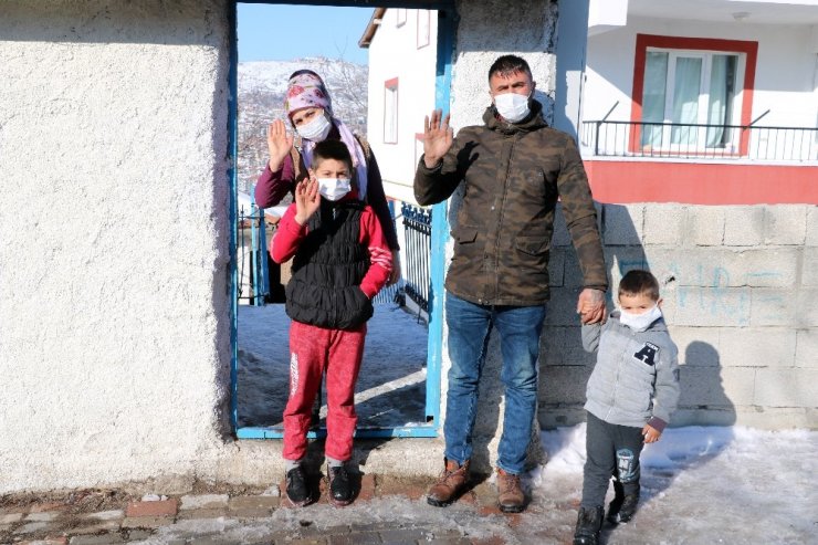 Yozgat’ta öğrencinin tablet isteğini polisler karşıladı