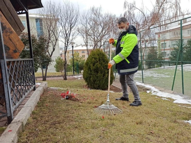 Pursaklar’da 24 saat temizlik