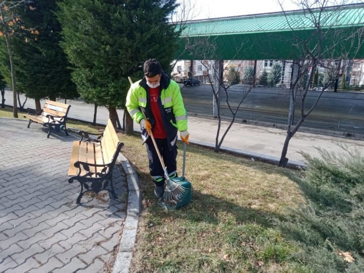 Pursaklar’da 24 saat temizlik