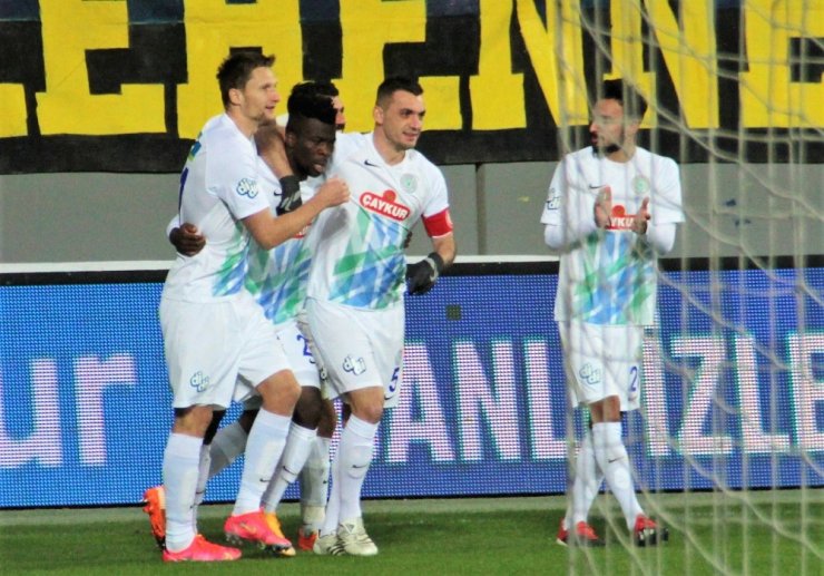 Süper Lig: MKE Ankaragücü: 1 Çaykur Rizespor: 1 (İlk Yarı)