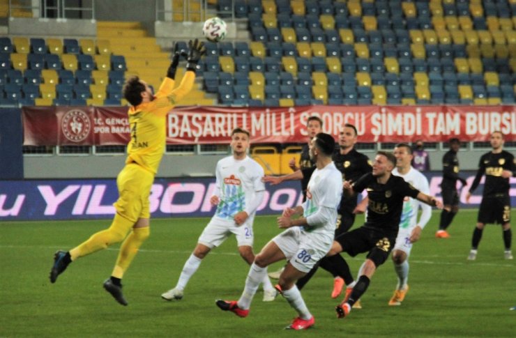 Süper Lig: MKE Ankaragücü: 1 Çaykur Rizespor: 1 (İlk Yarı)