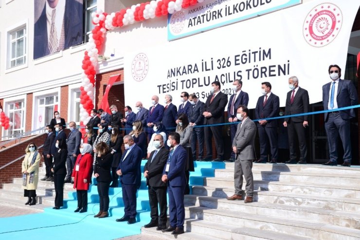 Cumhurbaşkanı Recep Tayyip Erdoğan, Ankara’nın Kahramankazan ilçesinde 3 okulun açılışını gerçekleştirdi