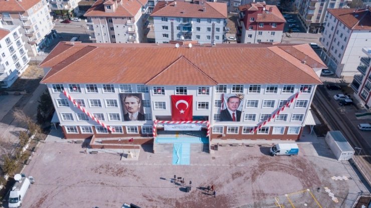 Cumhurbaşkanı Recep Tayyip Erdoğan, Ankara’nın Kahramankazan ilçesinde 3 okulun açılışını gerçekleştirdi