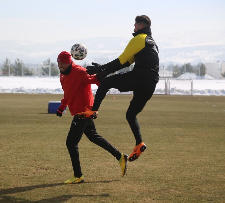 Sivasspor’da, Çaykur Rizespor mesaisi başladı