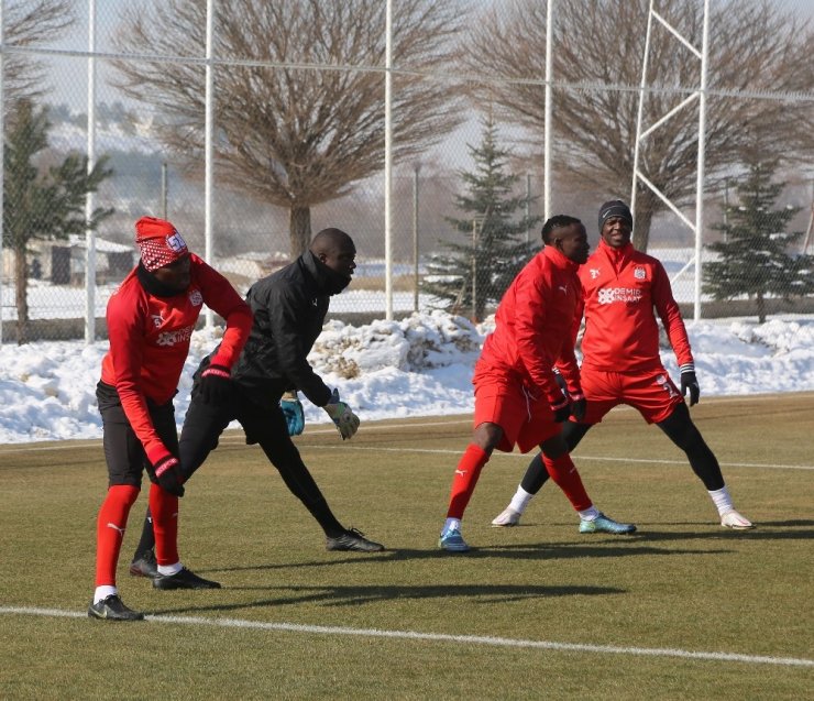 Sivasspor’da, Çaykur Rizespor mesaisi başladı