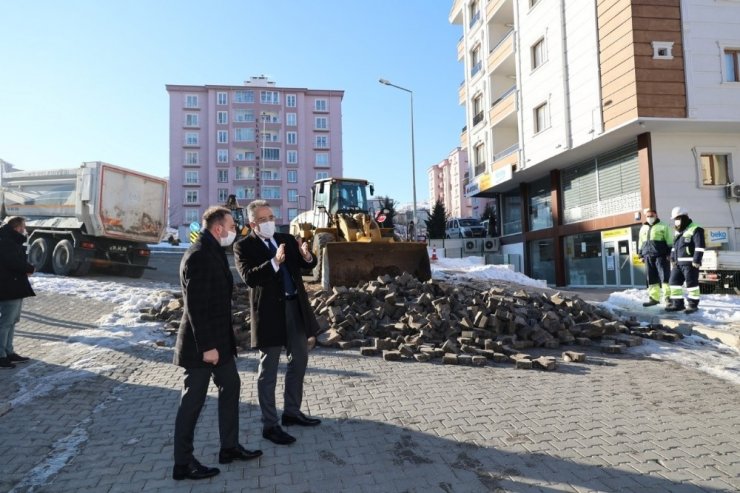 Gazi Caddesindeki altyapı çalışmaların startını Başkan Savran verdi