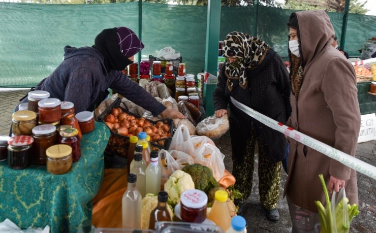 Kadın eli ile üretilen doğal ürünler yoğun ilgi görüyor