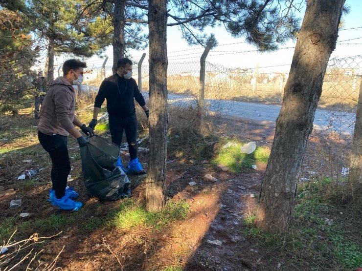 Kokakır ormanlık alanında yine çöp temizliği yapıldı