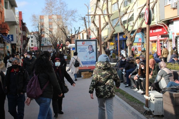 Eskişehir’de caddelerinde endişe veren yoğunluk