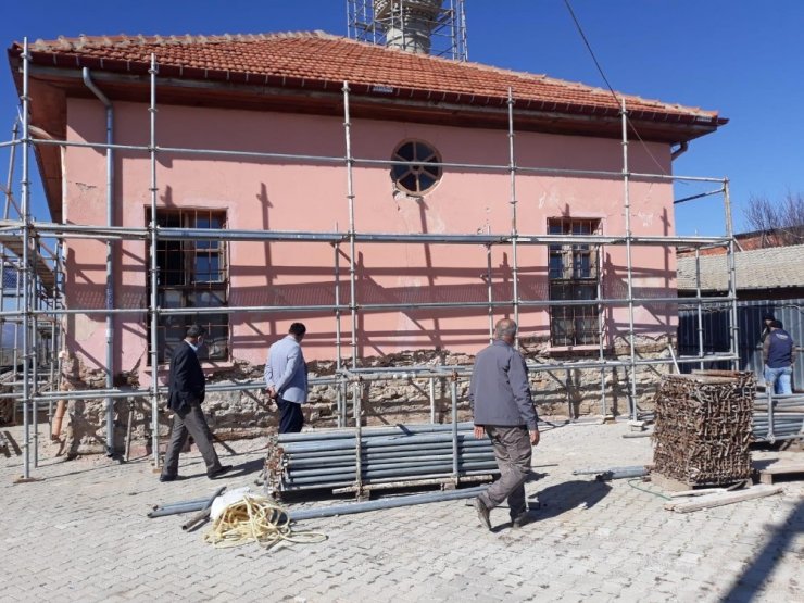 Hüyük’teki tarihi cami restore ediliyor