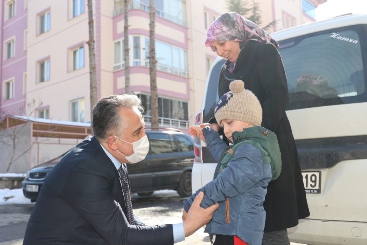 Parklardaki bakım ve yenileme çalışmaları devam ediyor