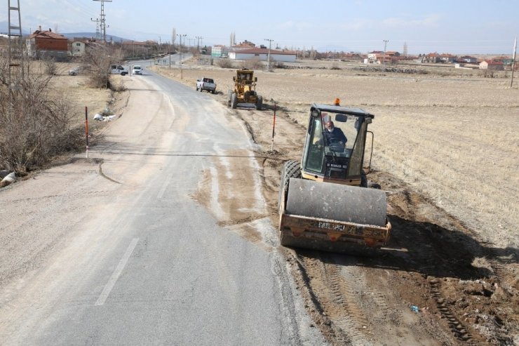 Küçük Bürüngüz ve Turan mahalleleri arası yol imar planına göre genişliyor